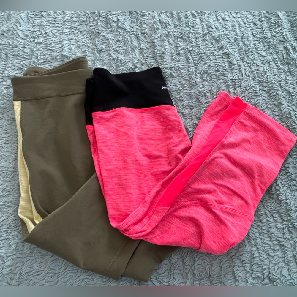 Bundle of 2 Capri Yoga Leggings